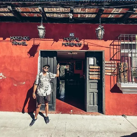 Morenos Hostal